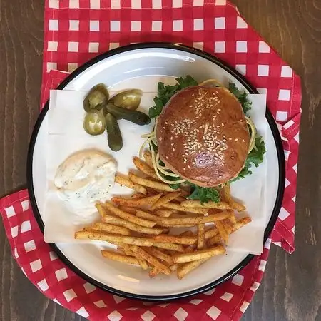 Fil Burger'nin yemek ve ambiyans fotoğrafları 16