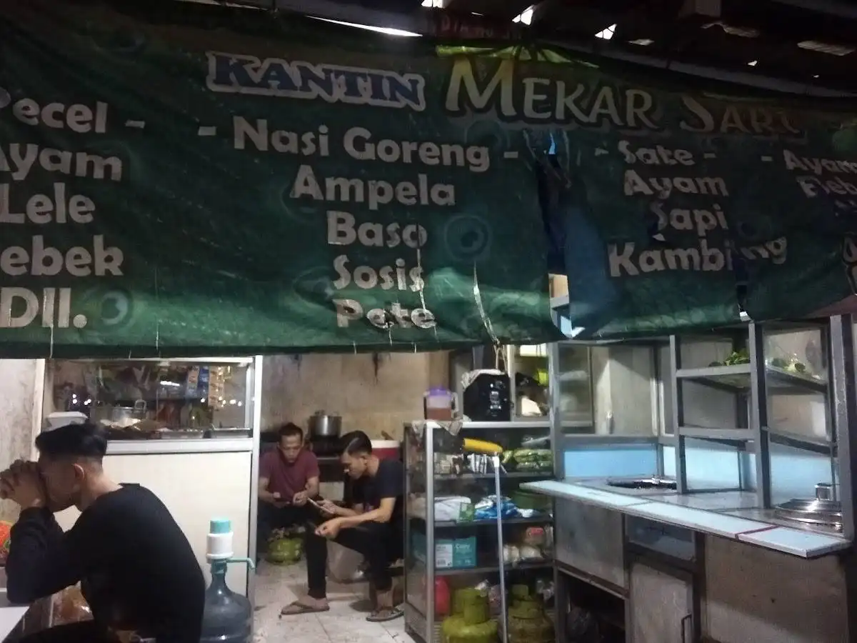 Kantin Mekarsari Pasar induk modern Cikopo