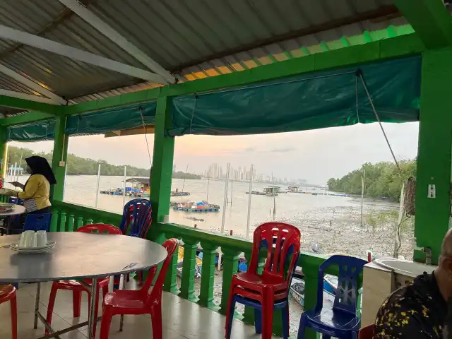 Asam Pedas Kampung Sungai Melayu Food Photo 5