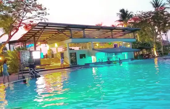 LaVilla Poolclub & Restaurant