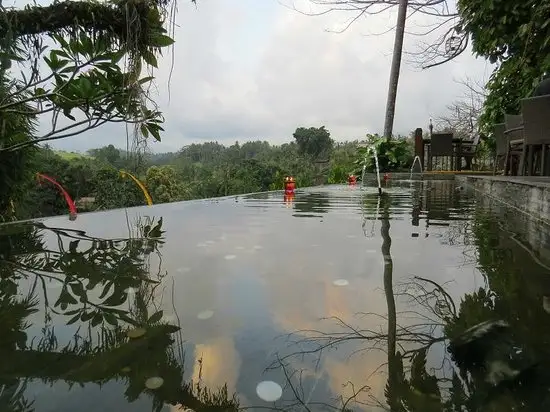 Gambar Makanan Rondji Restaurant 20