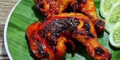 Ayam Bakar Mbak Wati, Medoho