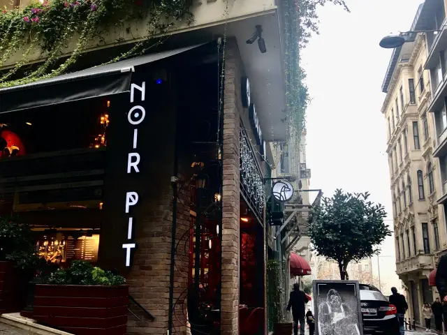 Noir Pit Coffee Co.'nin yemek ve ambiyans fotoğrafları 52