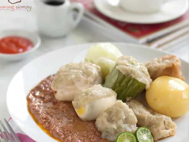 Gambar Makanan Warung Siomay, Boulevard Raya 10