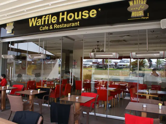 Waffle House Cafe & Restaurant'nin yemek ve ambiyans fotoğrafları 21