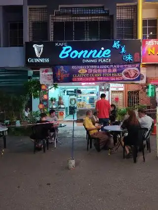Bonnie's Dining Place