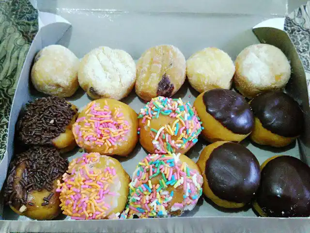 Gambar Makanan Country Style Donuts 10