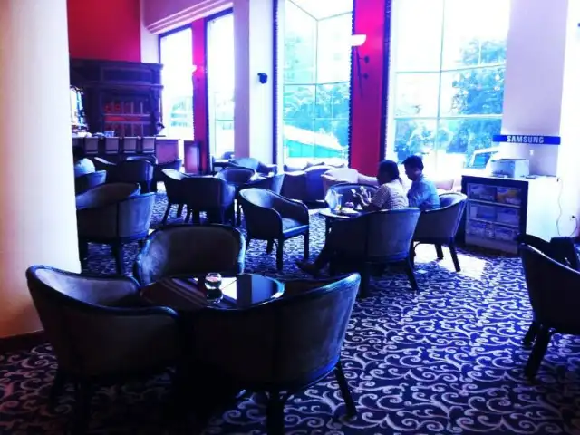 Gambar Makanan Lobby Lounge - Millennium Hotel Sirih 1