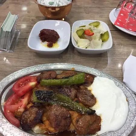 YEŞİL Pideli Köfte'nin yemek ve ambiyans fotoğrafları 4