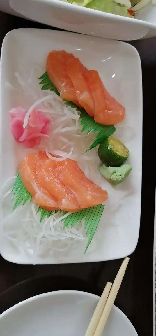 Makimoto Sushi Bar & Restaurant Food Photo 20