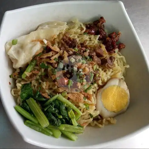 Gambar Makanan Mie Pangsit Antri, Samarinda 9