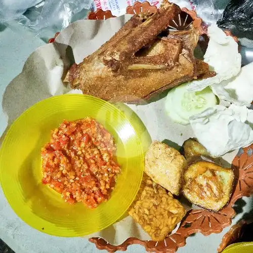 Gambar Makanan PECEL LELE PARKIRAN, Damai 19