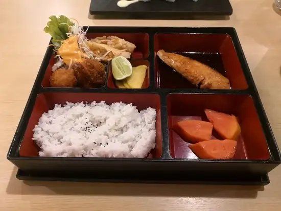 Gambar Makanan Fugu Sushi And Bar 3