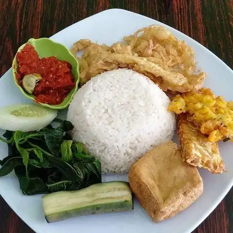 Gambar Makanan Nasi Pecel Pincuk Gg 9 Surabaya, Taman Pancing 12