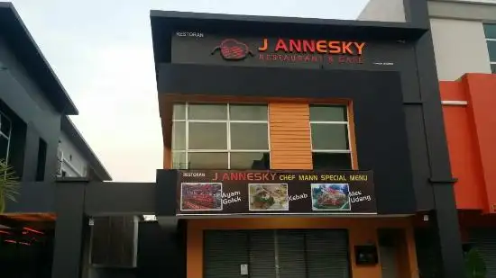 J Annesky Restaurant and Cafe Food Photo 4