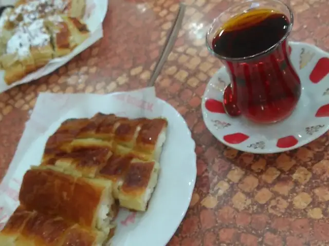 Taner Börek ve Pide Salonlari'nin yemek ve ambiyans fotoğrafları 6