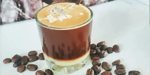 Tomang Kopi, Tomang Elok