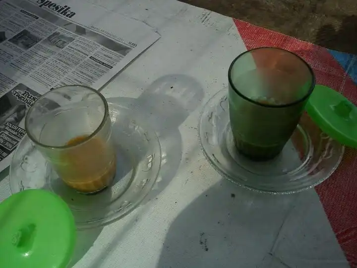 Warung Kopi Pinggir Jalan