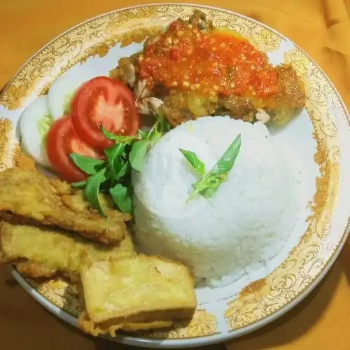 Gambar Makanan Nasi kuning Bunda Raffa, Abu Bakar Lambogo 11