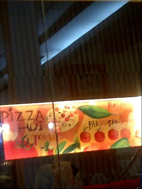 Gambar Makanan Pizza Hut Tamini Square 11