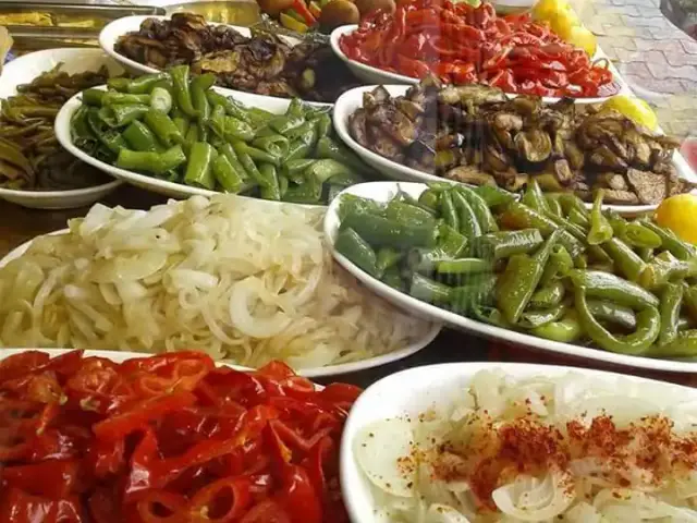 Mirzaloğlu Köfte'nin yemek ve ambiyans fotoğrafları 4