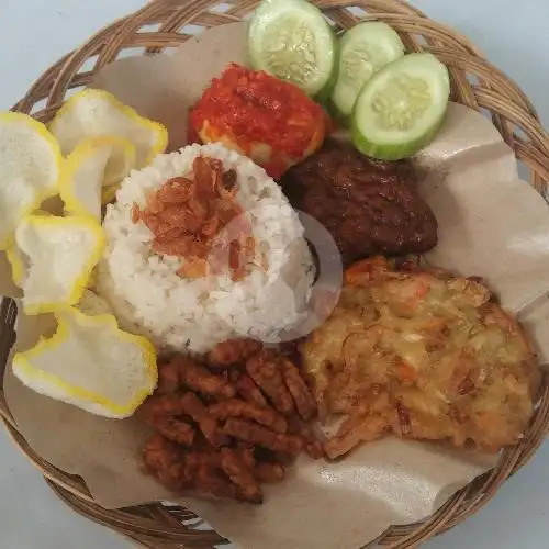 Gambar Makanan Nasi Uduk Asli Betawi Mpok Janah, Kalibata 4