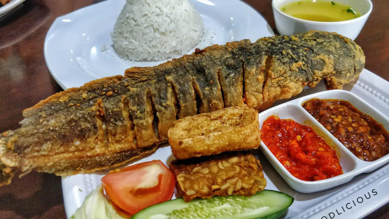 Nasi Campur & Ala Thai (Giant Superstore Kuala Pilah)