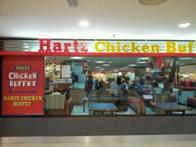 Hartz Chicken Buffet Food Photo 1