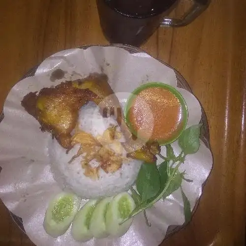 Gambar Makanan Ayam Goreng Dan Nasi Uduk Betawi, Pondok Kelapa 3