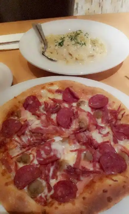 California Pizza Kitchen Food Photo 6