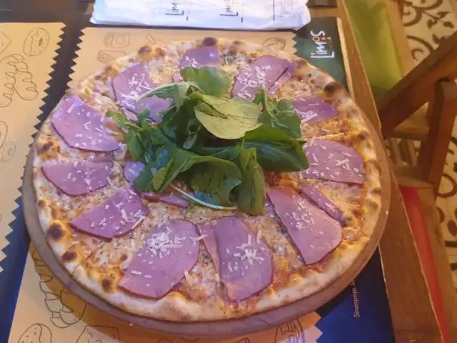Limos Pizza'nin yemek ve ambiyans fotoğrafları 18