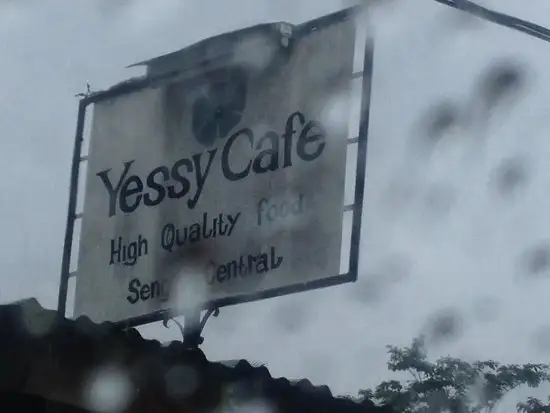 Gambar Makanan Yessy Cafe 13
