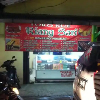 Toko Kue Riang Sari