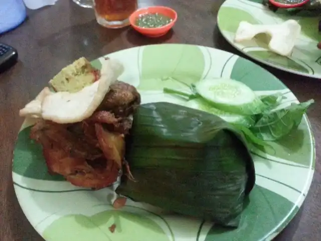 Gambar Makanan Warung Nasi Tutug Oncom - Bumbu Sunda 10