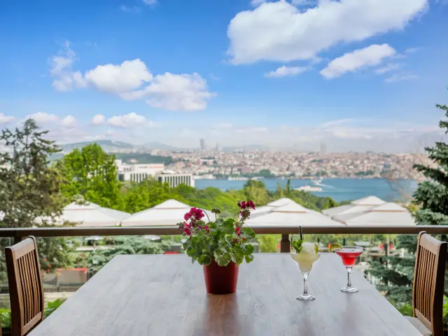 Veranda Bar & Terrace - Hilton İstanbul Bosphorus'nin yemek ve ambiyans fotoğrafları 5