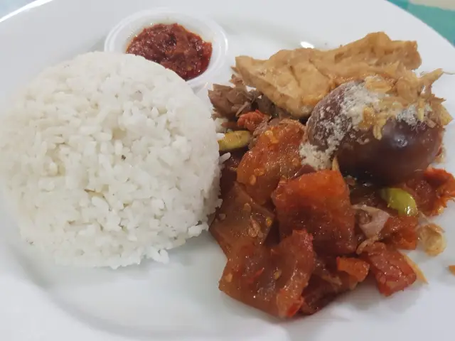 Gambar Makanan Ayam Goreng Suharti 10