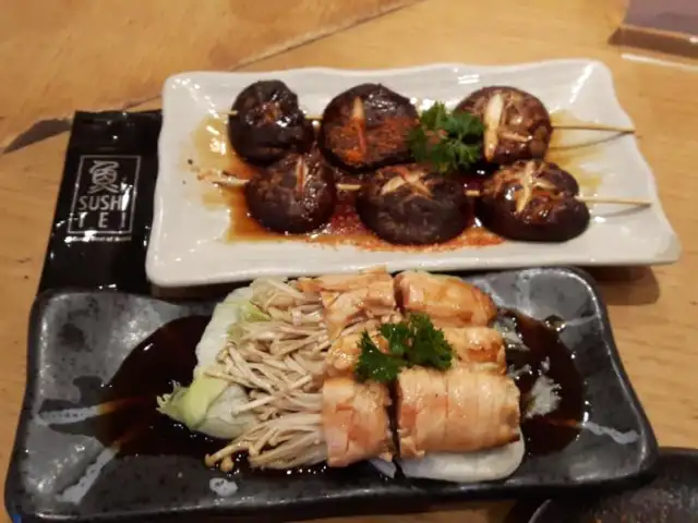 Gambar Makanan Sushi Tei PIM 2 4