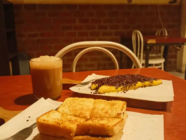 Gambar Makanan Roti Gempol & Kopi Anjis! 2