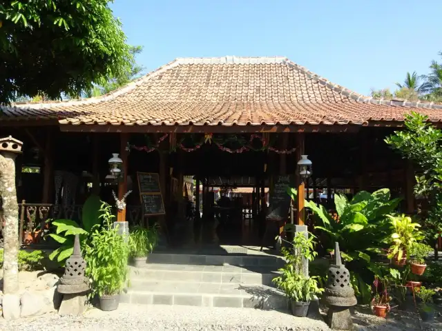 Gambar Makanan Senthong Sari Restaurant 3