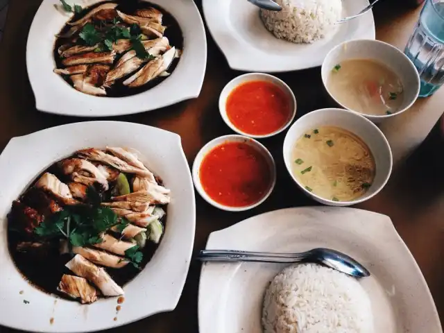 Nasi Ayam Yat Food Photo 1
