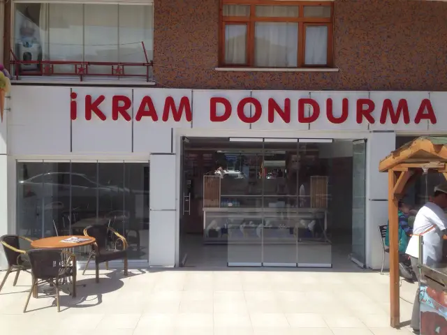 İkram Dondurma'nin yemek ve ambiyans fotoğrafları 2