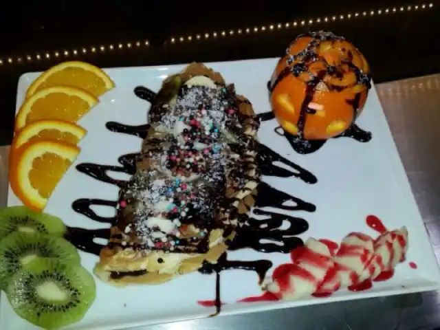 yenikoy kumpir waffle ispartakule'nin yemek ve ambiyans fotoğrafları 4