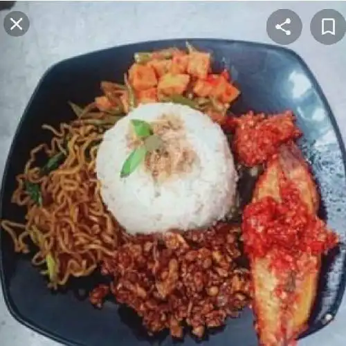 Gambar Makanan Nasi Gudeg & Nasi Kuning Bu Dewi, Kebon Jeruk 6