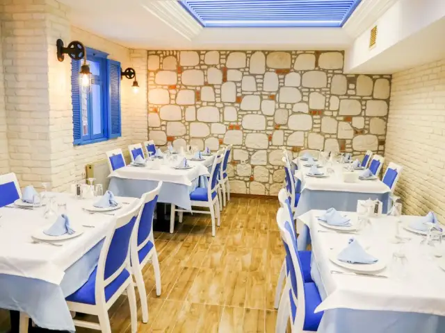İzmir Balık & Et Restoran'nin yemek ve ambiyans fotoğrafları 4