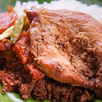 Gudeg Yu Narni Pusat Mbarek, Kaliurang