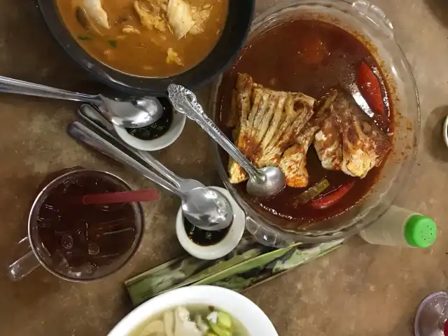 Gambar Makanan Yong Kee Istimewa Soup Seafood 16