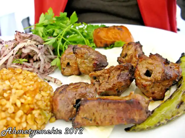 Gaziantep Altın Şiş Kebapçısı'nin yemek ve ambiyans fotoğrafları 8