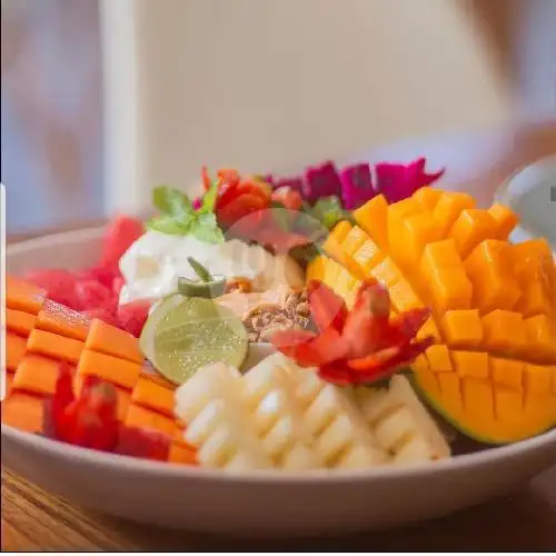 Gambar Makanan Cocomo Canggu, Pantai Batu Bolong 2