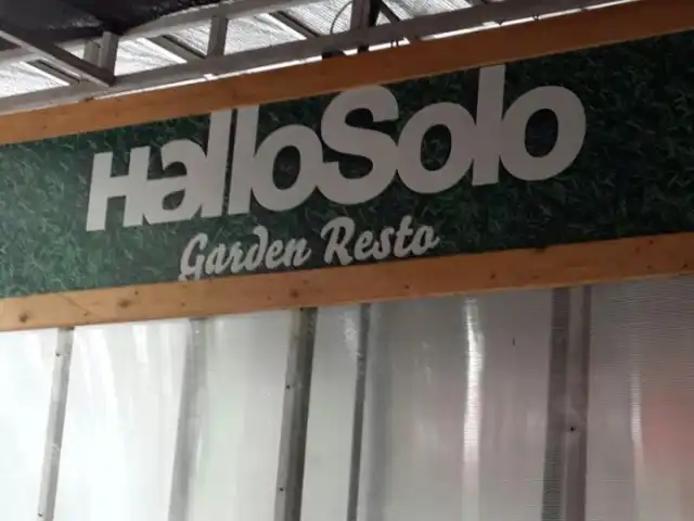 Gambar Makanan Halo Solo Garden Resto 1