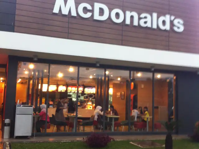 Gambar Makanan McDonald's 5